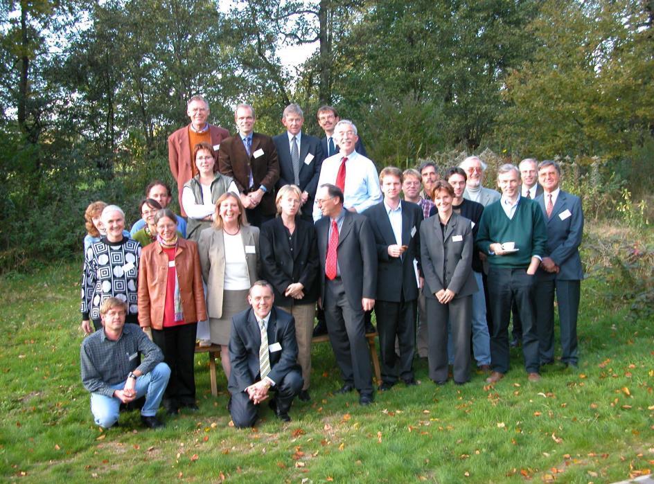 FQH-Expert Workshop in 2003 met wetenschappers met een heel brede en diverse achtergrond. Vraagstelling: Study design?
